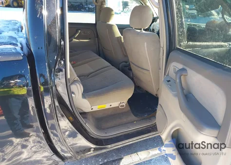 2006 Toyota Tundra Sr5 V8 z USA, uszkodzony, nr VIN 5TBDT441X6S516903